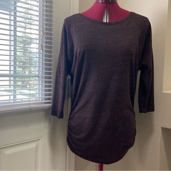 Obey women burgundy tone on tone long sleeve pullover sweater. Size M. Used. - Picture 9 of 9